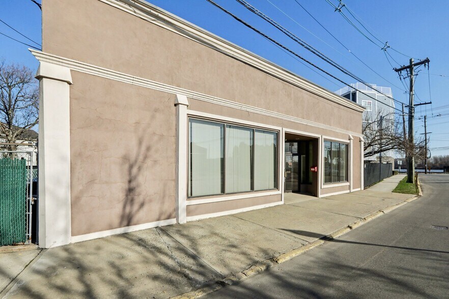 More Photos Of 7-9 Ridgefield, Ridgefield Park Flex For Lease