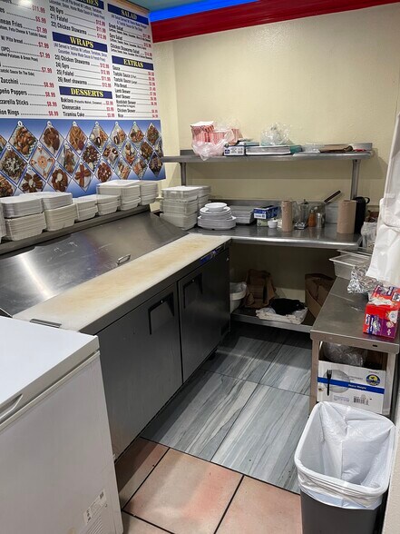 More Photos Of 4614 Mission Blvd, San Diego Storefront For Lease