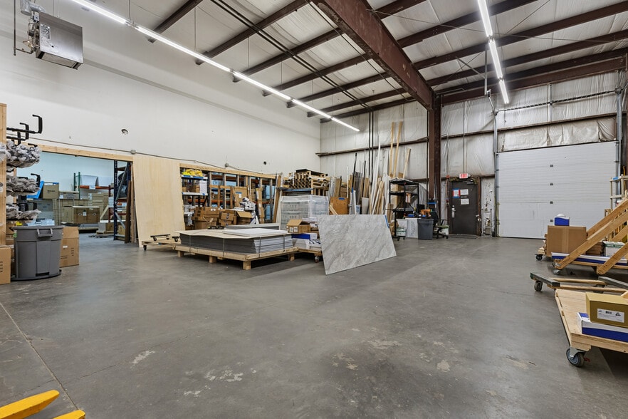 More Photos Of 51 Harvey Rd, Londonderry Warehouse For Sale