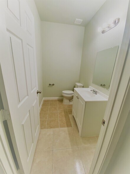 More Photos Of 6737 FM 362, Brookshire Warehouse For Lease