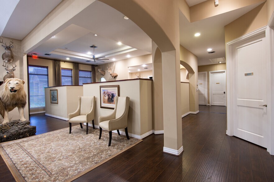 More Photos Of 17004 Grant Rd, Cypress Office For Sale