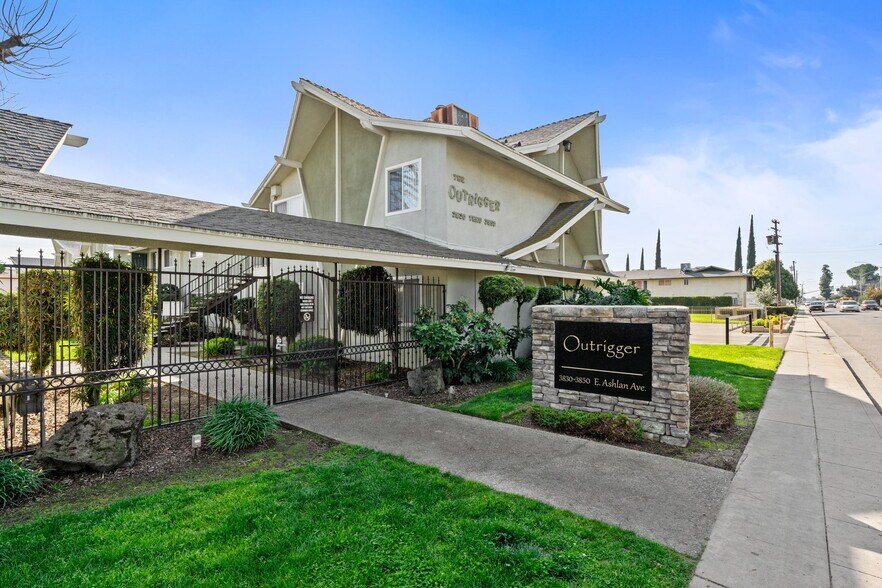 More Photos Of 3830-3850 E Ashlan Ave, Fresno Apartments For Sale