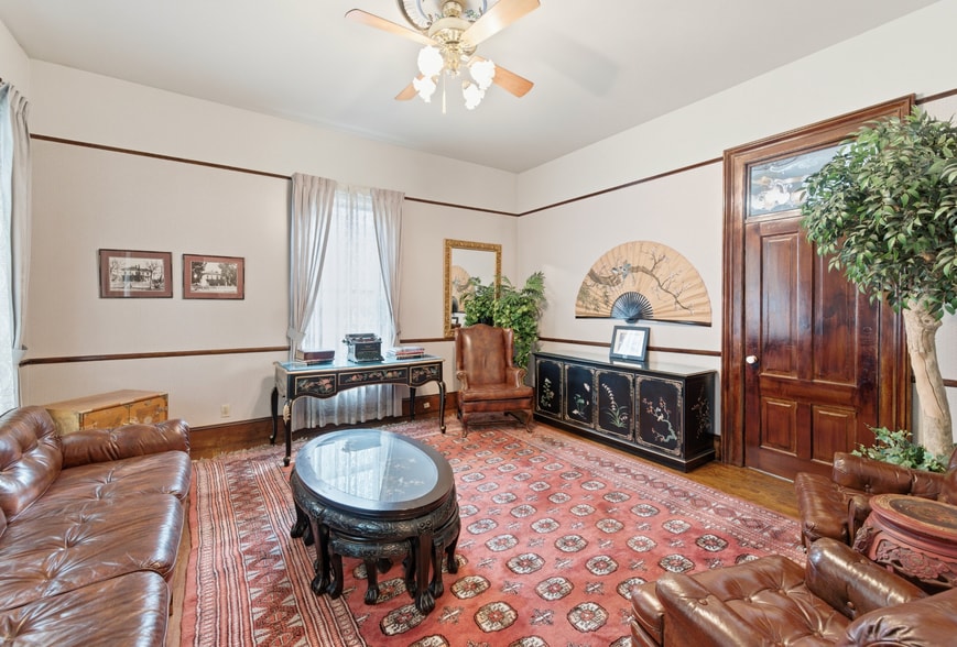 More Photos Of 832 Willow St, Reno Office For Sale