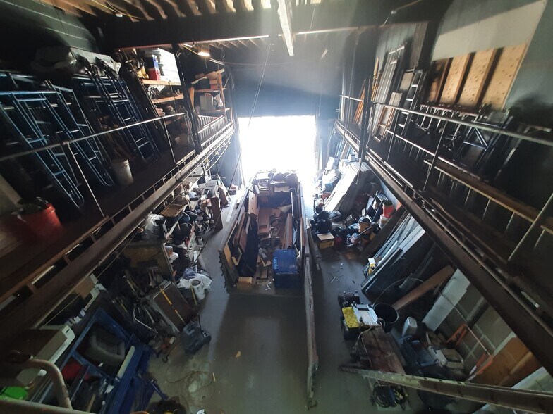 More Photos Of 62-66 McWhorter St, Newark Warehouse For Lease