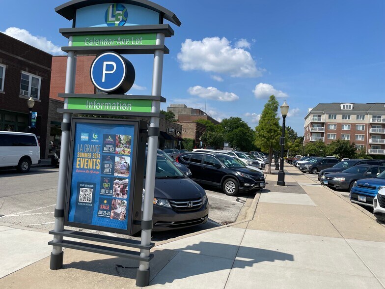 More Photos Of 122B W Calendar Ave, La Grange General Retail For Lease