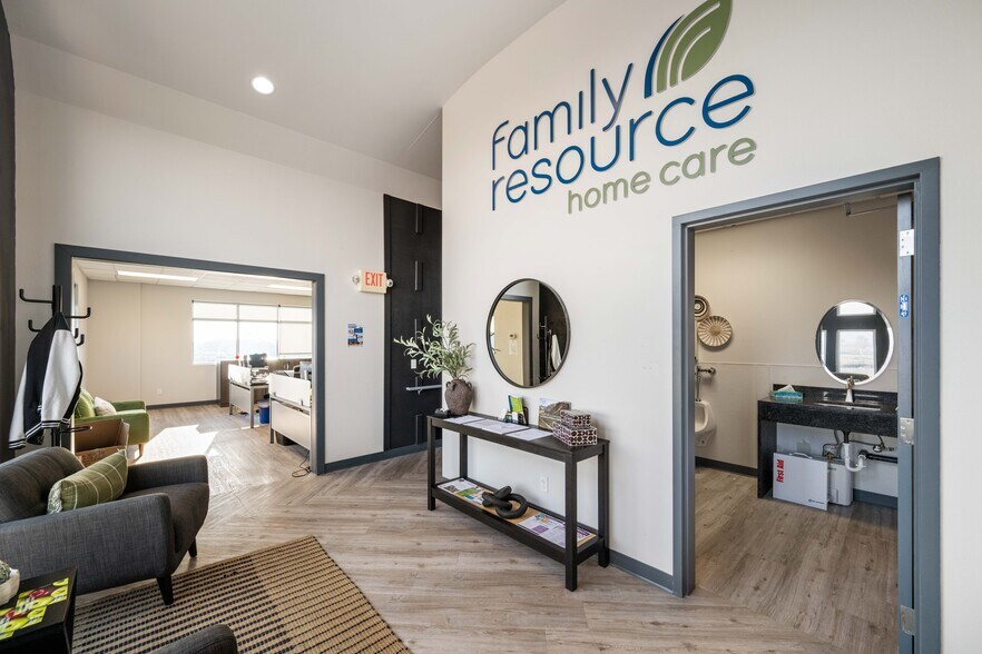 More Photos Of 2576 Yakima Valley Hwy, Sunnyside Office Residential For Lease