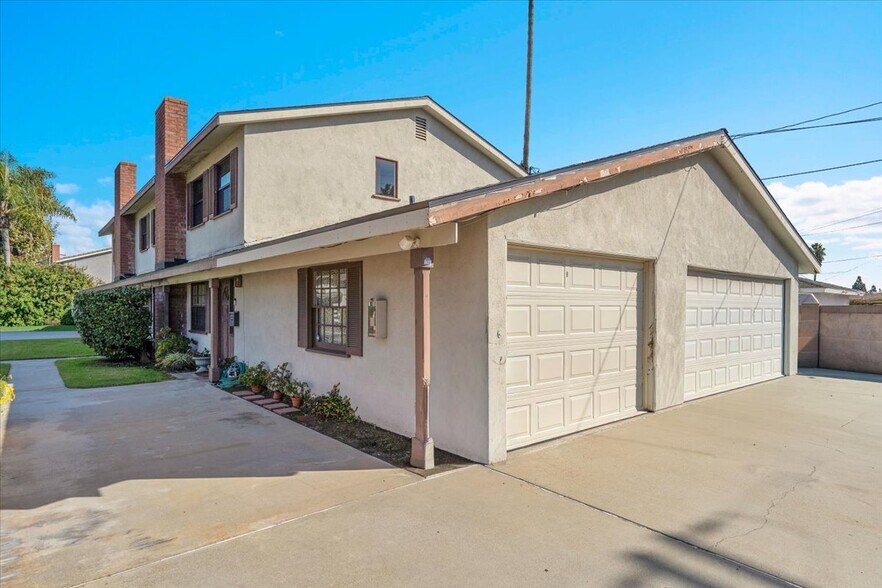 More Photos Of 1780 Santa Ana Ave, Costa Mesa Multifamily For Sale