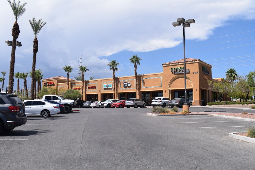 More Photos Of 9765 W. Flamingo Rd., Las Vegas Restaurant For Lease