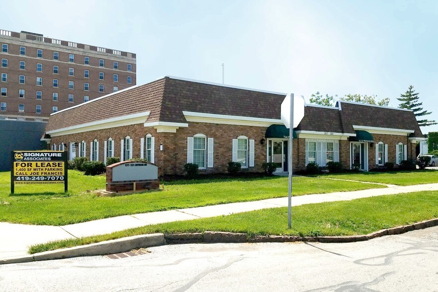 Primary Photo Of 1217 Jefferson Ave, Toledo Office For Lease