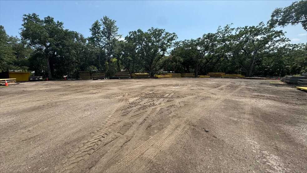 More Photos Of 5515 Causeway Blvd, Tampa Land For Lease