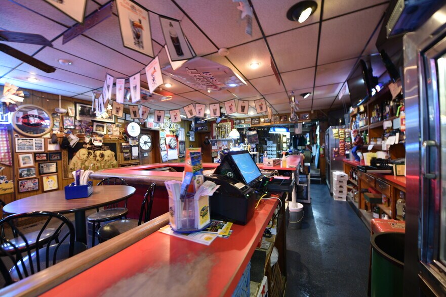 More Photos Of 1600 Hamilton Ave, Hamilton Storefront Retail Residential For Sale