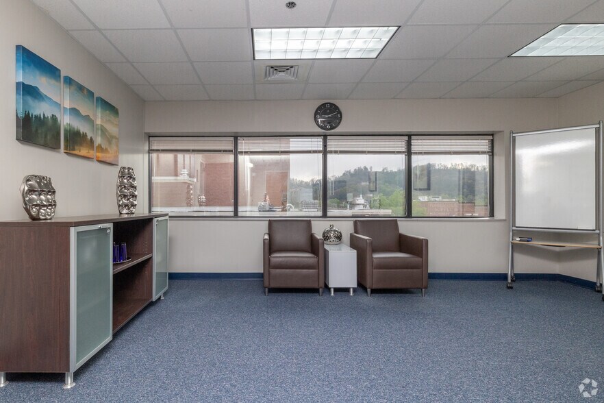 More Photos Of 16 Biltmore Ave, Asheville Coworking Space