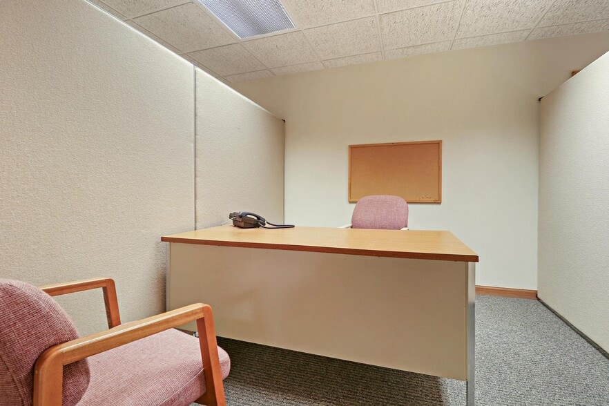More Photos Of 5300 Green Bay Rd, Kenosha Medical For Lease