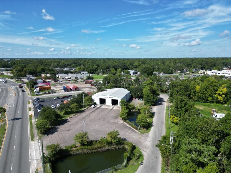 More Photos Of 3400 Edgewood Ave N, Jacksonville Warehouse For Sale