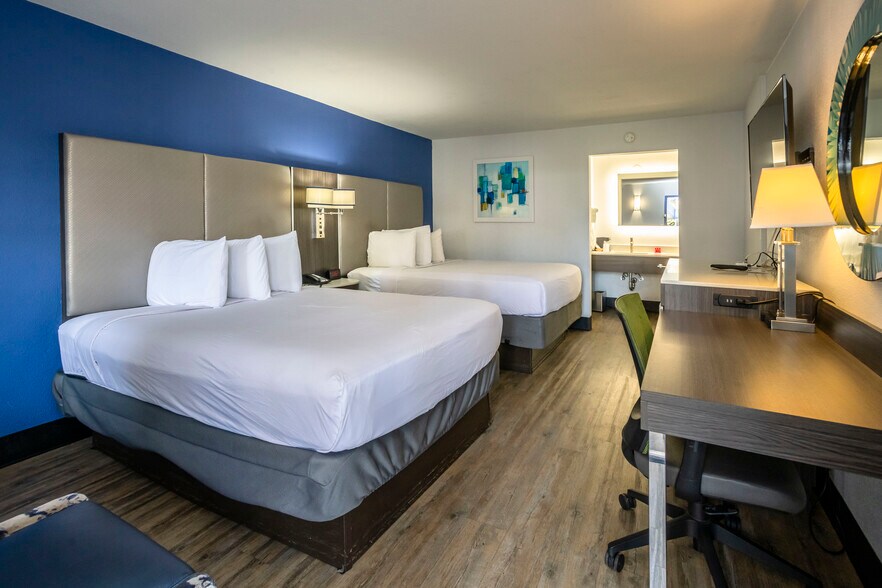 More Photos Of 1900 Canterbury Rd, Sacramento Hotel For Sale