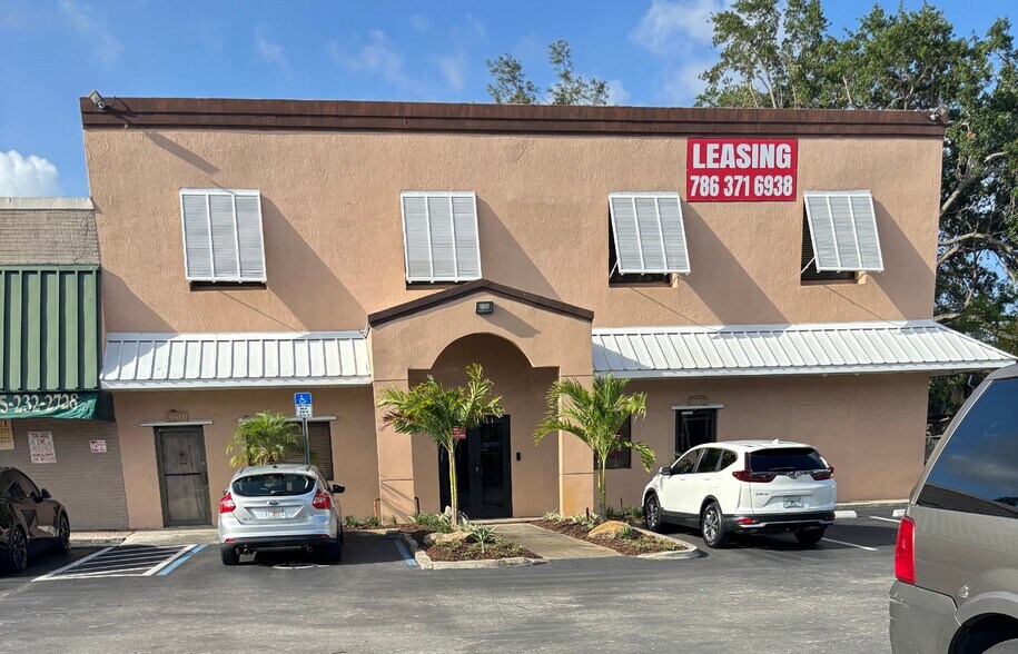 Primary Photo Of 9501 SW 160th St, Miami Medical For Lease