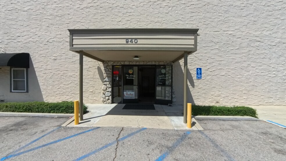 More Photos Of 940 W Chapman Ave, Orange Loft Creative Space For Lease