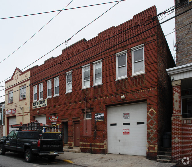 Primary Photo Of 23-25 W 18th St, Bayonne Warehouse For Lease