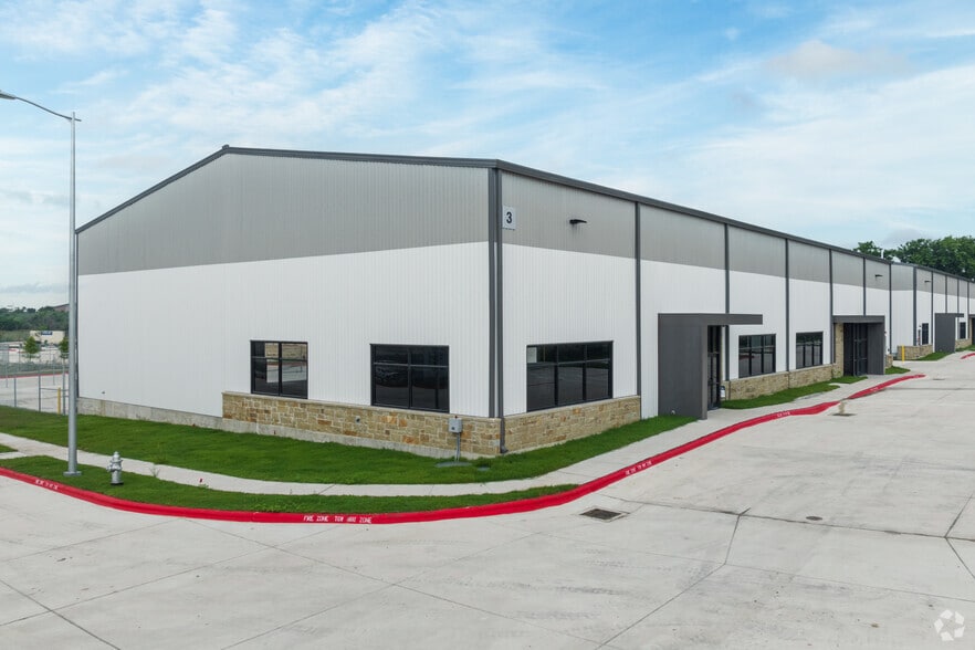 More Photos Of 4437 Supply Ct, Austin Unknown For Lease