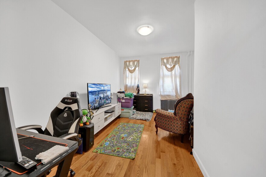 More Photos Of 1748 Cross Bronx Expy, Bronx Apartments For Sale