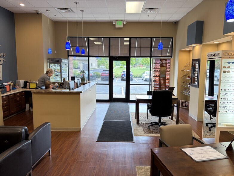 More Photos Of 1642 Olive Branch Parke Ln, Greenwood Unknown For Lease