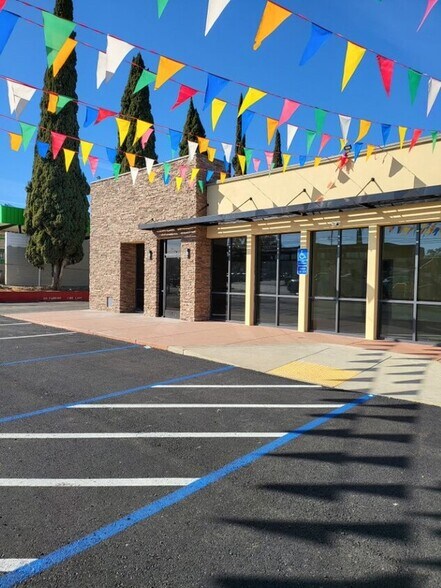 More Photos Of 5133 Madison Ave, Sacramento Freestanding For Lease