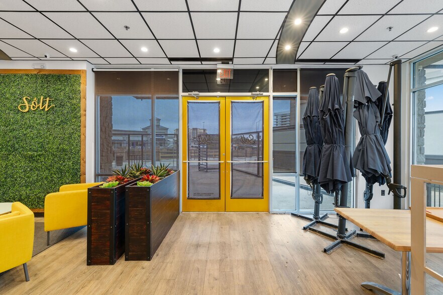 More Photos Of 830 University Dr E, College Station Restaurant For Lease