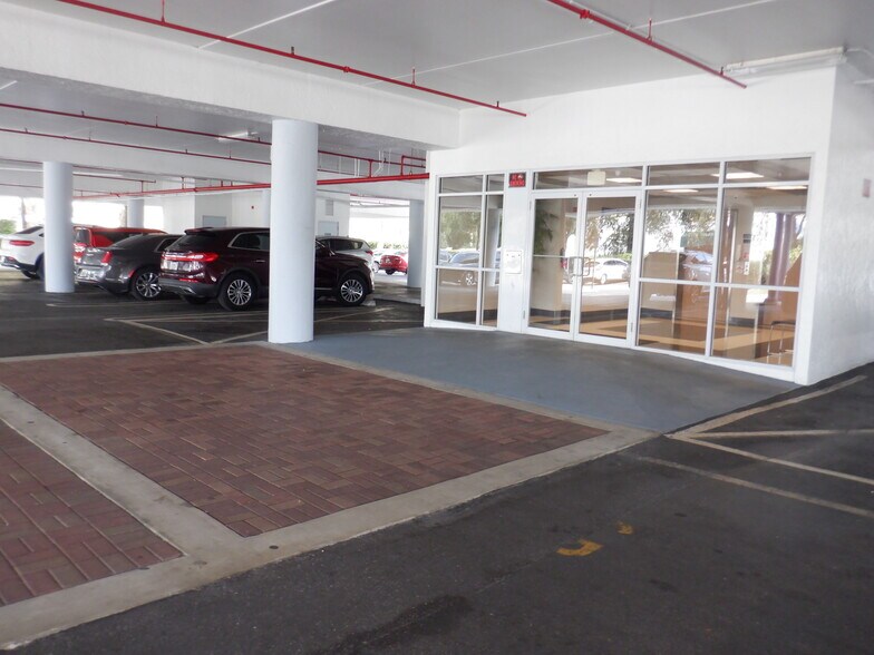 More Photos Of 3900 Woodlake Blvd, Greenacres Office Residential For Lease