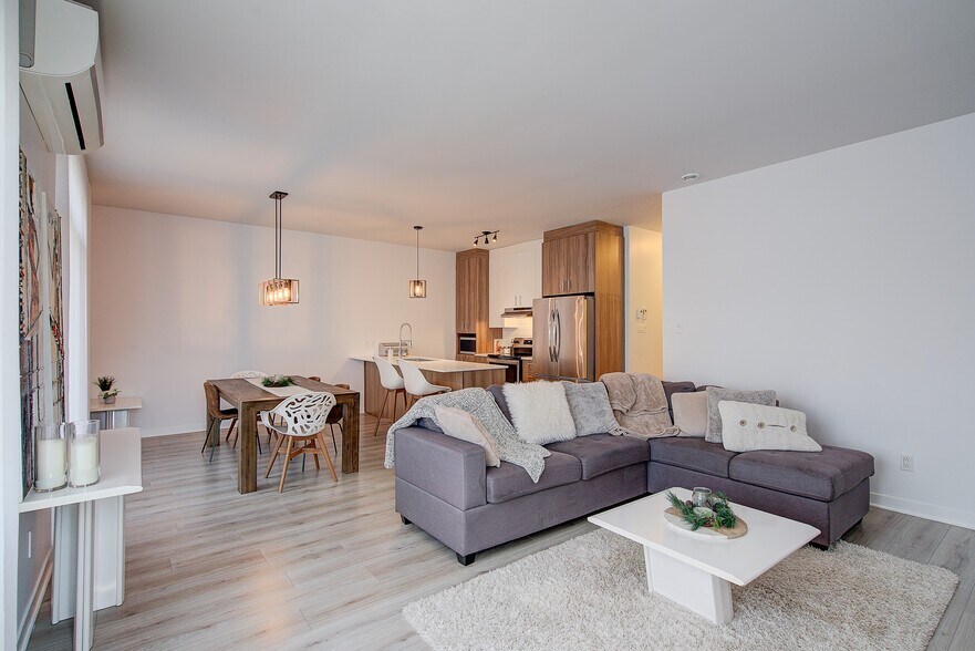 More Photos Of 108 Rue Bruno-Dion, Blainville Apartments For Sale