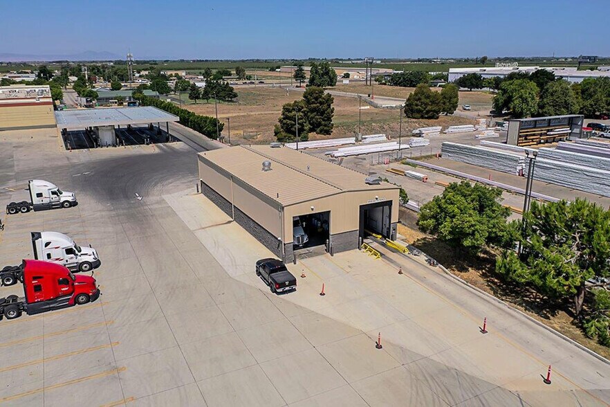 More Photos Of 12550 S Harlan Rd, Lathrop Truck Terminal For Lease