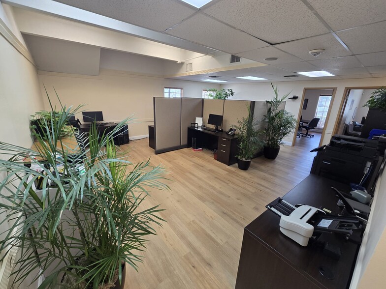 More Photos Of 7777 N University Dr, Tamarac Medical For Sale