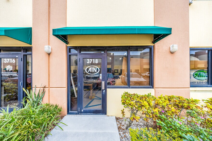 More Photos Of 3700-3718 SW 30th Ave, Fort Lauderdale Warehouse For Sale