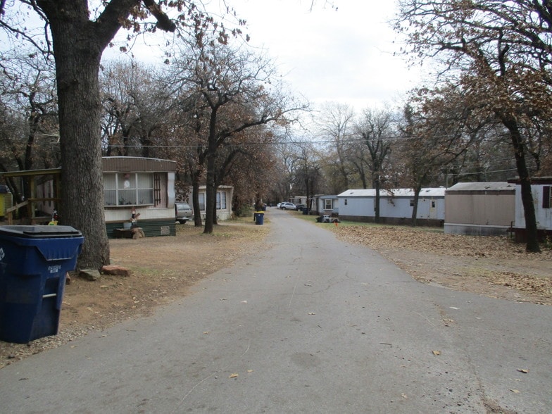 More Photos Of 1401 N Choctaw Rd, Choctaw Manufactured Housing Mobile Home Park For Sale