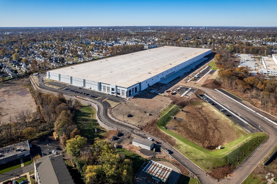 More Photos Of 1289 Rahway Ave, Avenel Distribution For Lease