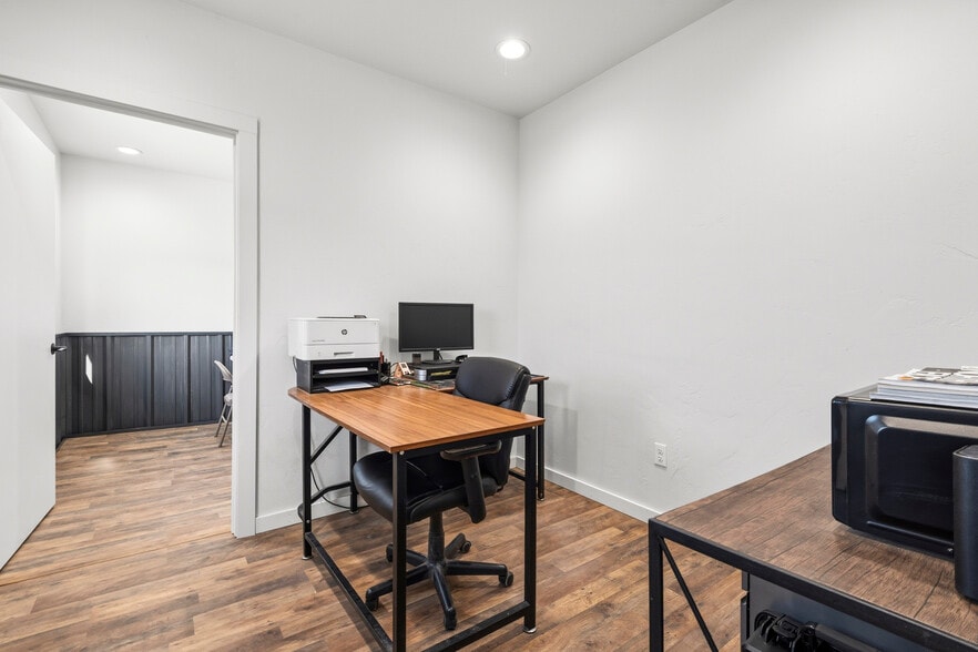 More Photos Of 8829 Lake Shore Dr, Nampa Industrial For Sale