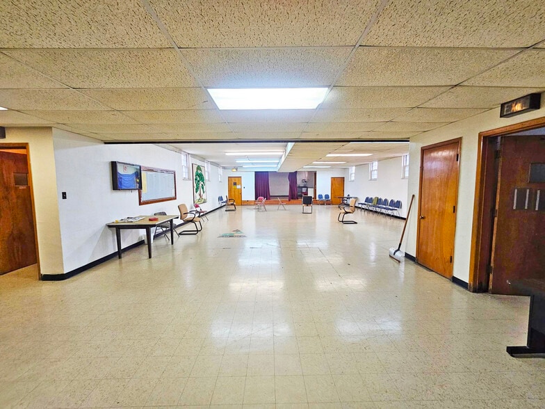 More Photos Of 10771 Trask Dr, Saint Louis Religious Facility For Sale