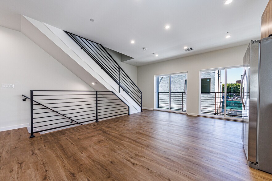 More Photos Of 1857 Crenshaw Blvd, Los Angeles Apartments For Sale