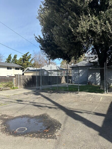 More Photos Of 615 15th St, Modesto Specialty For Sale
