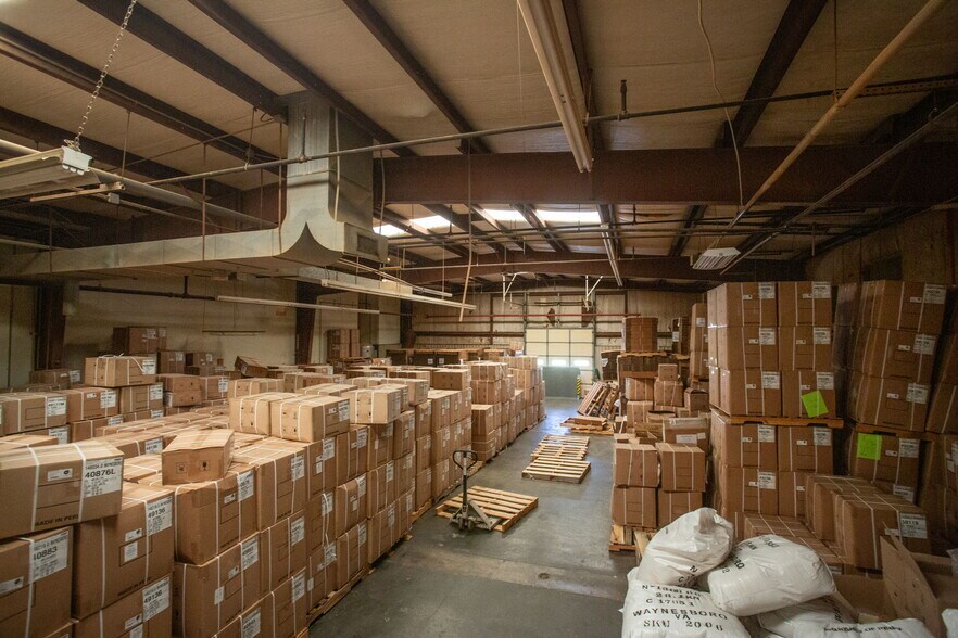 More Photos Of 1401 Hopeman Pkwy, Waynesboro Industrial For Lease
