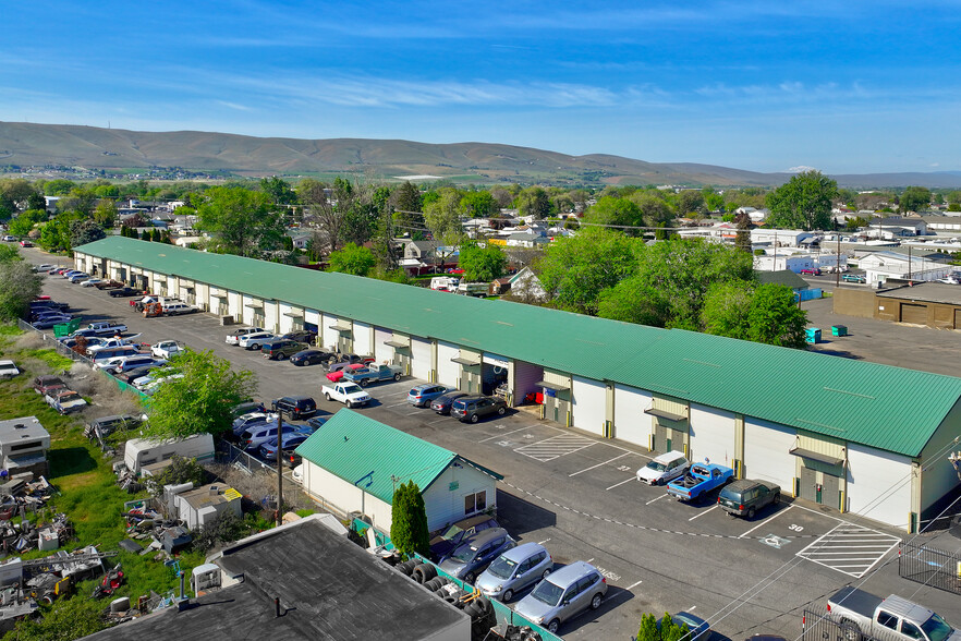 Primary Photo Of 112 W Washington Ave, Yakima Warehouse For Sale