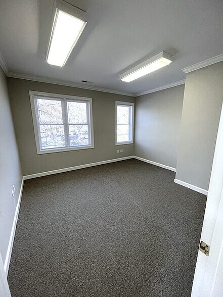 More Photos Of 5640 Six Forks Rd, Raleigh Office For Sale