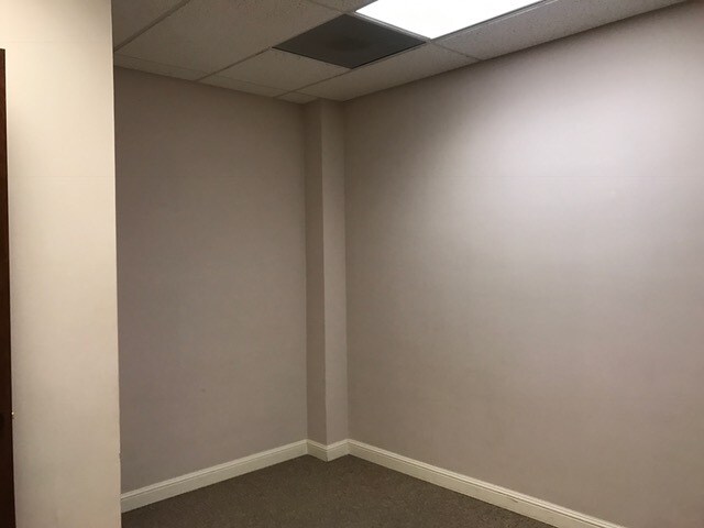 More Photos Of 825 Webster St, Fairfield Office For Lease