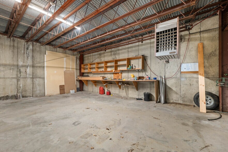 More Photos Of 177 NH Route 104, Meredith Freestanding For Lease
