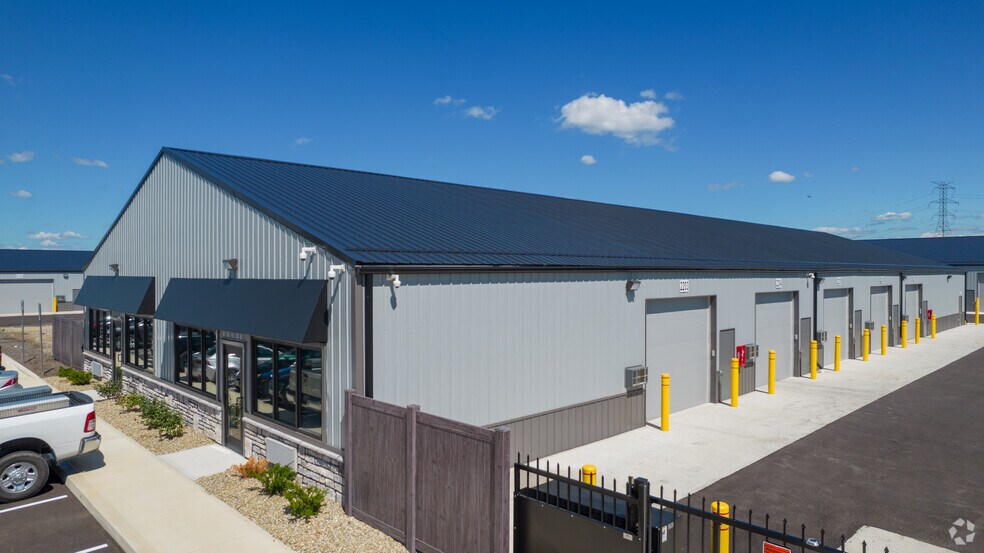More Photos Of 7780 Corporate Blvd, Plain City Warehouse For Lease
