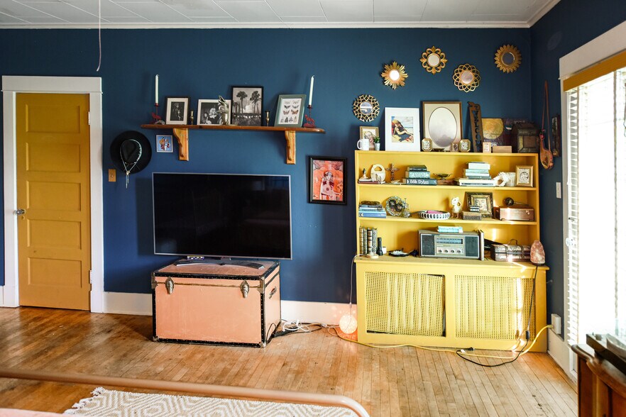 More Photos Of 200 E Vista St, Bisbee Movie Radio TVStudio For Sale