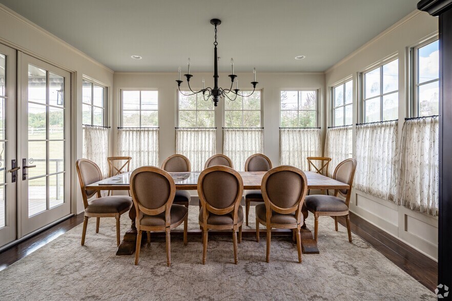 More Photos Of 4225 Whites Creek Pike, Whites Creek Hospitality For Sale