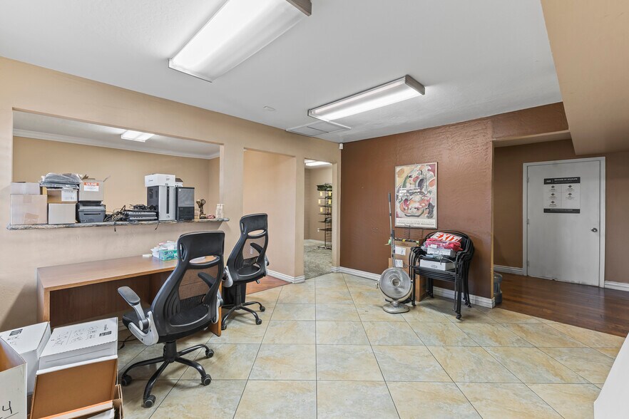 More Photos Of 9243 W Grand Ave, Peoria General Retail For Lease