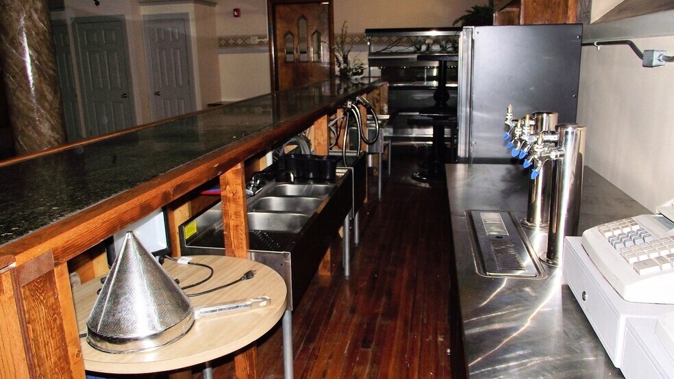 More Photos Of 820 Eastern Ave, Schenectady Religious Facility For Sale