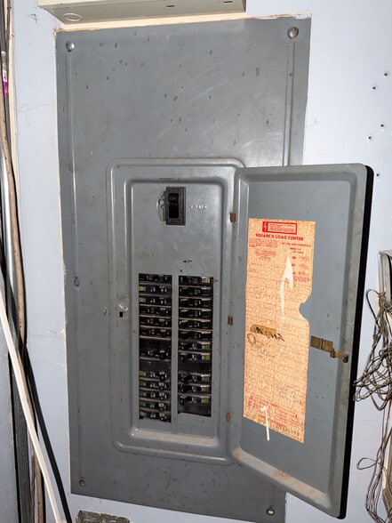 More Photos Of 520 S River St, Batavia Warehouse For Sale