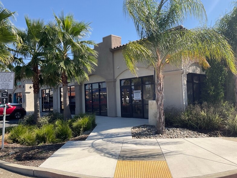 More Photos Of 2380-2390 Fairview Ave, Brentwood Storefront Retail Office For Lease